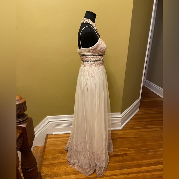 Evening gown size 5 - Picture 3 of 8